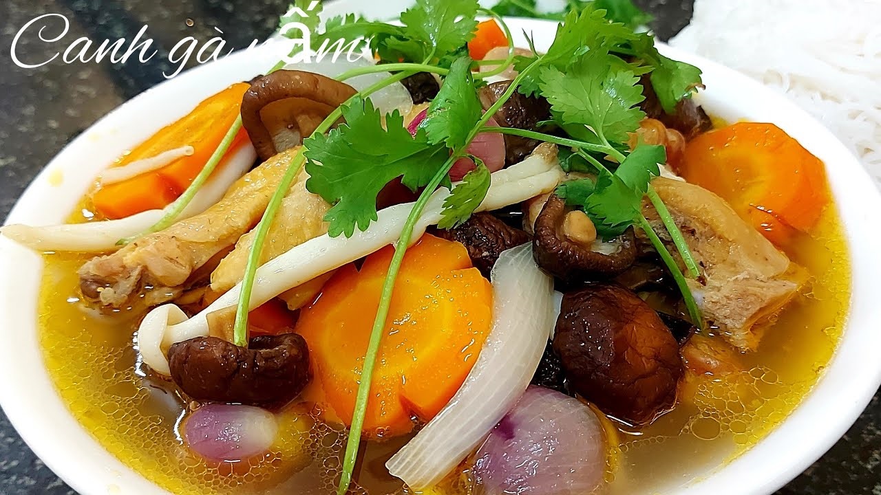 Canh gà hầm nấm